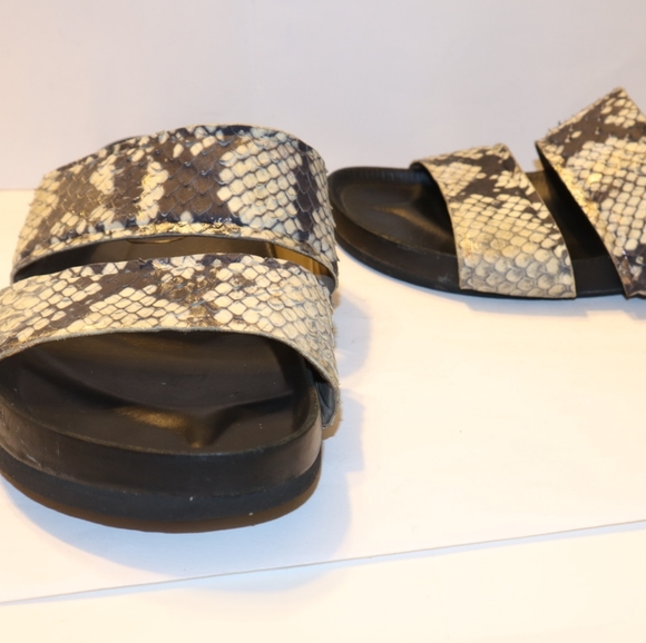 VinceOrion Python-Print Pool-Slide, Black/White - Picture 11 of 12